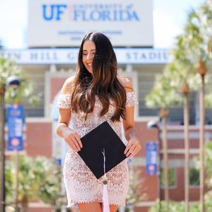 Meet your Posher, Arielle